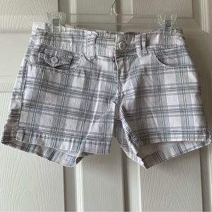 YMI white & gray plaid shorts size 7